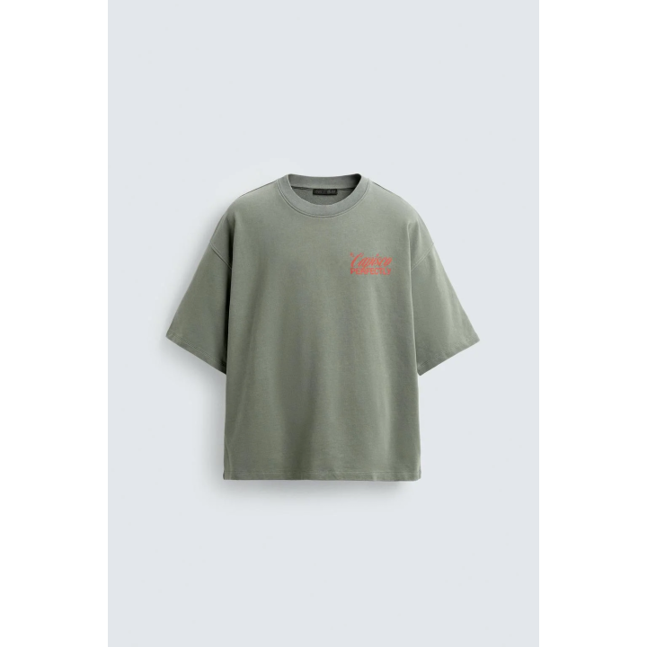 ТОЛСТОВКА С ЭФФЕКТОМ ПОТЕРТОСТИ И НАДПИСЯМИ