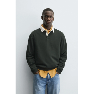 ТОЛСТОВКА-ПОЛО С КОНТРАСТНЫМ ВОРОТНИКОМ