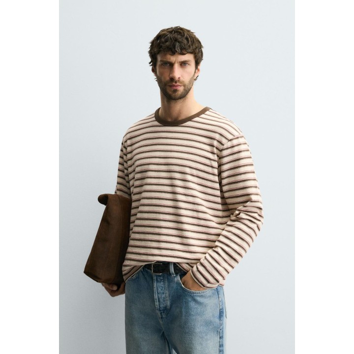 ЖАККАРДОВАЯ ФУТБОЛКА В ПОЛОСКУ