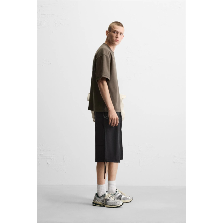 Футболка прямого кроя из плотного хлопкового трикотажа