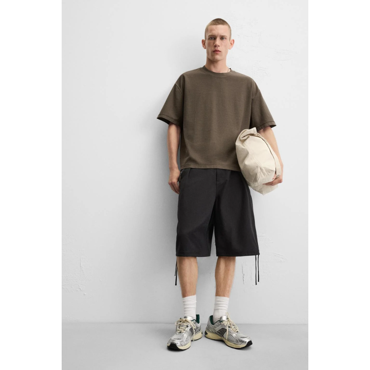 Футболка прямого кроя из плотного хлопкового трикотажа