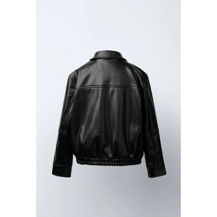 БОМБЕР ИЗ ИСКУССТВЕННОЙ КОЖИ