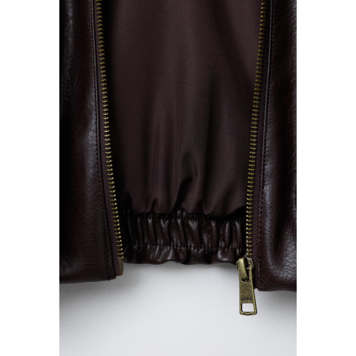 КУРТКА ИЗ ИСКУССТВЕННОЙ КОЖИ