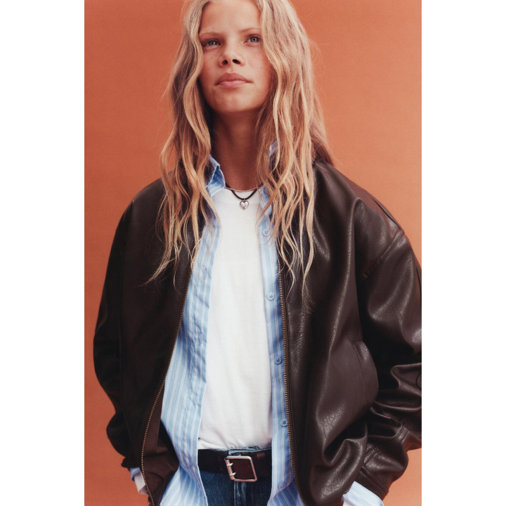 КУРТКА ИЗ ИСКУССТВЕННОЙ КОЖИ