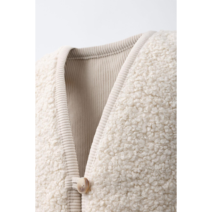 ЖИЛЕТ ИЗ ВЕЛЬВЕТА И ИСКУССТВЕННОЙ ОВЧИНЫ