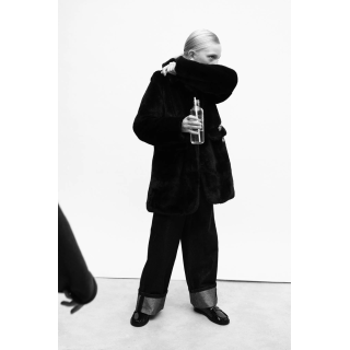 ДЛИННОЕ ПАЛЬТО ИЗ ИСКУССТВЕННОГО МЕХА