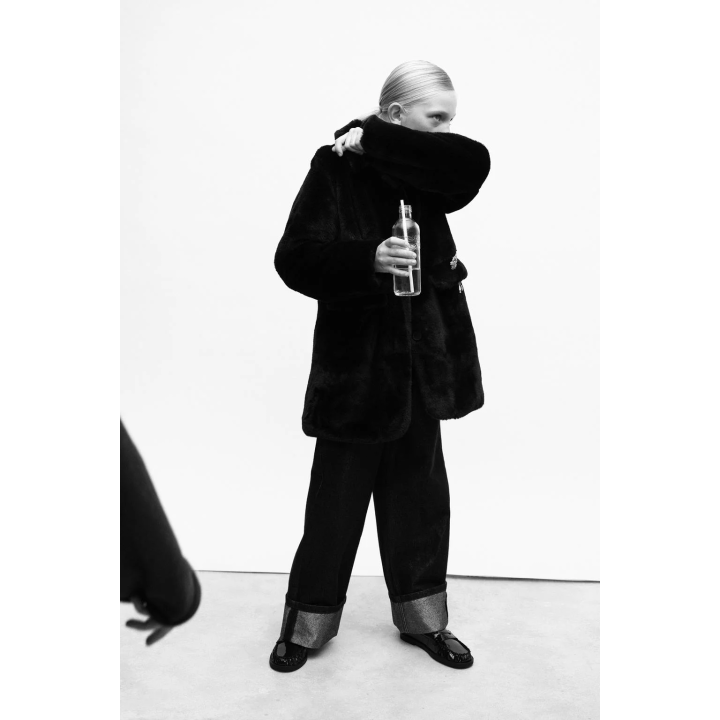 ДЛИННОЕ ПАЛЬТО ИЗ ИСКУССТВЕННОГО МЕХА