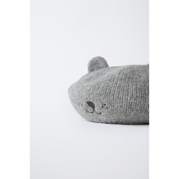 ТРИКОТАЖНЫЙ БЕРЕТ С ВЫШИВКОЙ И УШАМИ