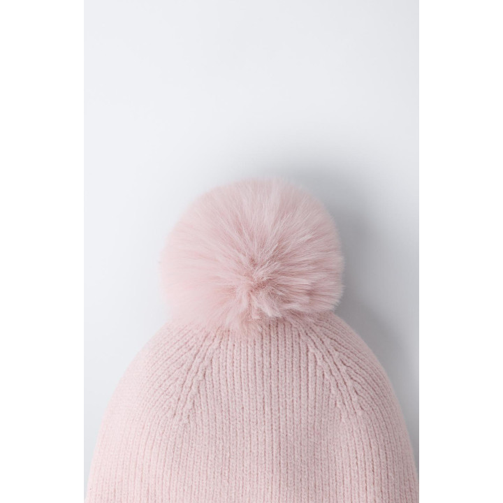 ТРИКОТАЖНАЯ ШАПКА С ПОМПОНОМ