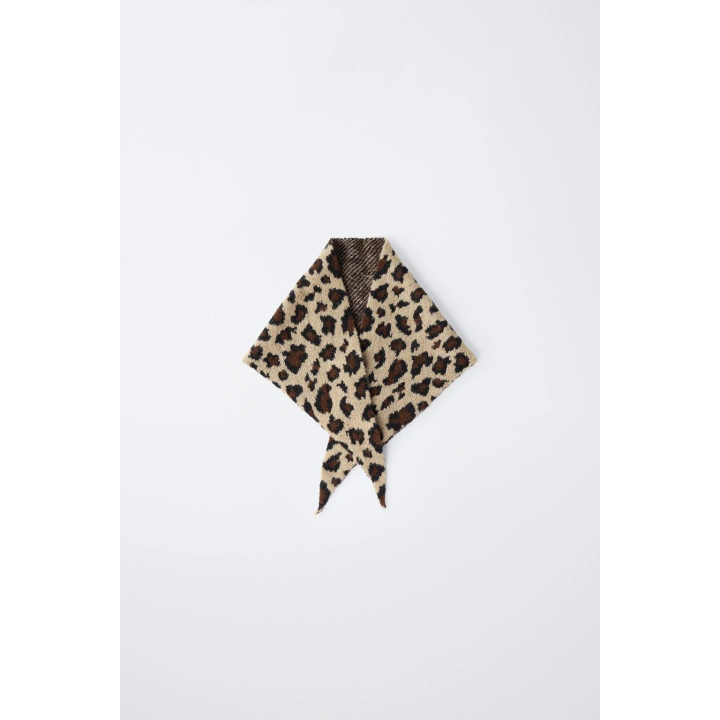 ТРЕУГОЛЬНАЯ ТРИКОТАЖНАЯ КОСЫНКА С АНИМАЛИСТИЧЕСКИМ ПРИНТОМ