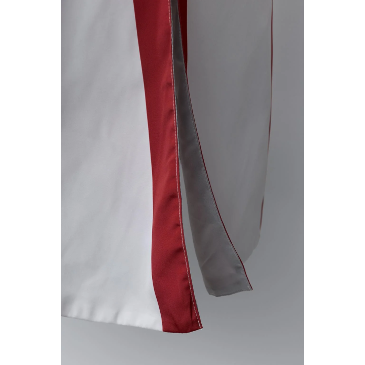 Костюм в полосатом цирковом шатре