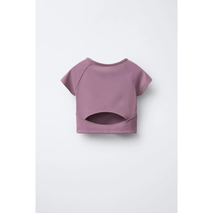 ФУТБОЛКА С ВЫРЕЗОМ