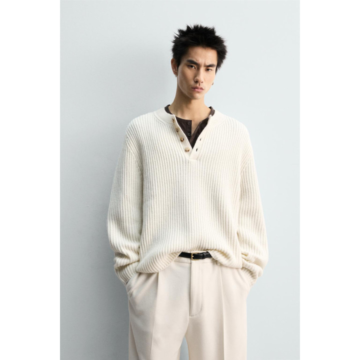 СВИТЕР С ВОРОТНИКОМ «ХЕНЛИ»