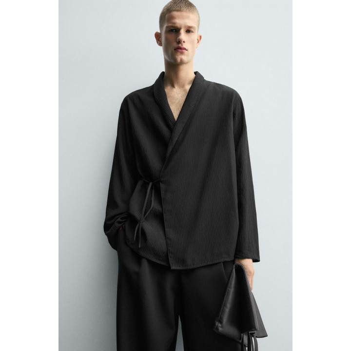 РУБАШКА-КИМОНО ИЗ РЕЛЬЕФНОЙ ТКАНИ