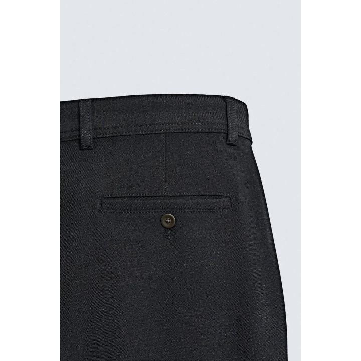 БРЮКИ КОМФОРТНОЙ ПОСАДКИ ИЗ РЕЛЬЕФНОЙ ТКАНИ