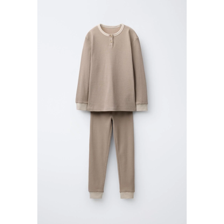 6-14 ЛЕТ/ПИЖАМА В РУБЧИК С КОНТРАСТНОЙ ОТДЕЛКОЙ