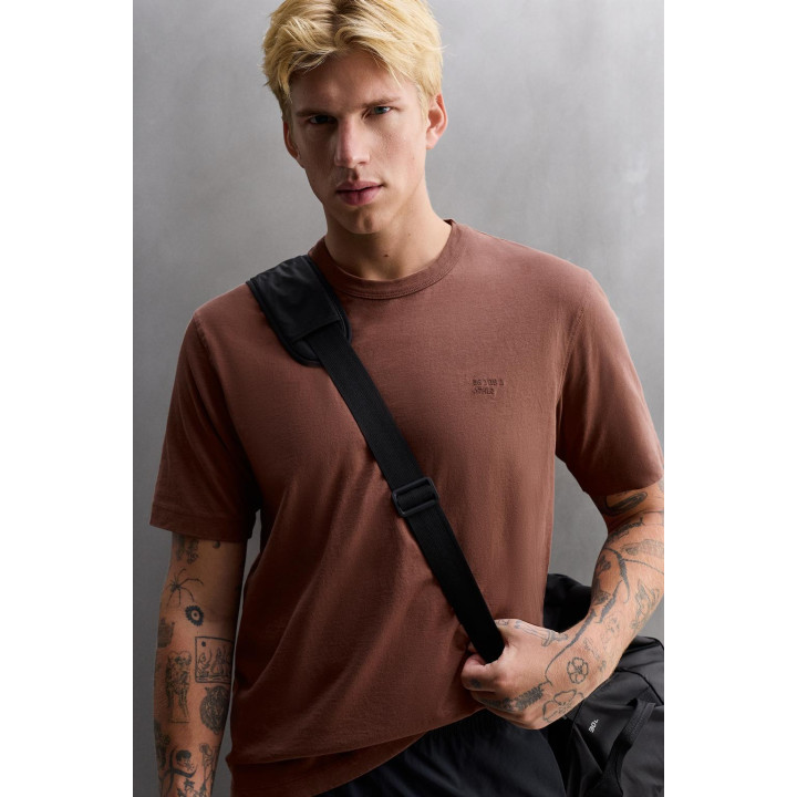 ФУТБОЛКА ИЗ ПЛОТНОЙ ТКАНИ