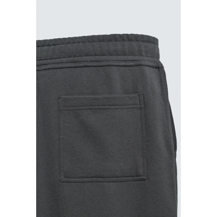 Брюки-джоггеры свободного кроя