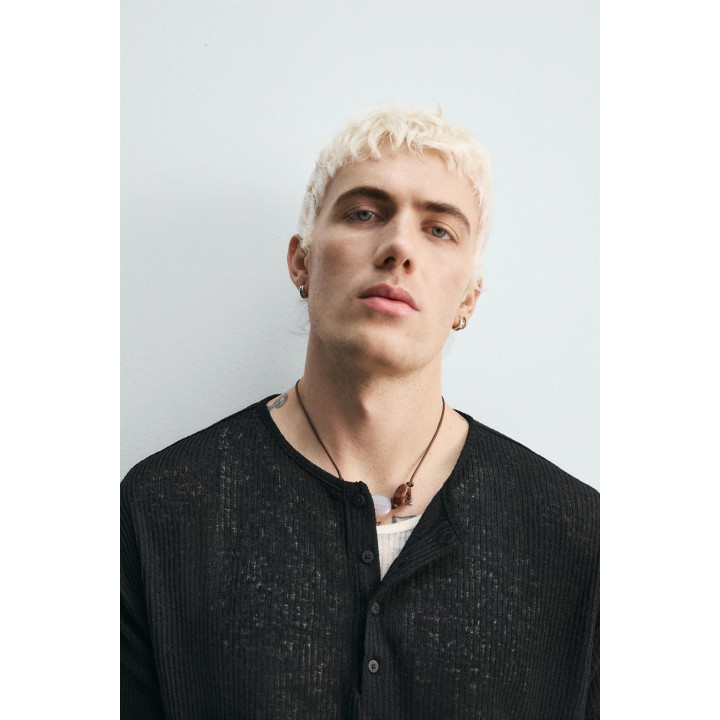 ТРИКОТАЖНАЯ ФУТБОЛКА С ВОРОТНИКОМ НА ПУГОВИЦАХ