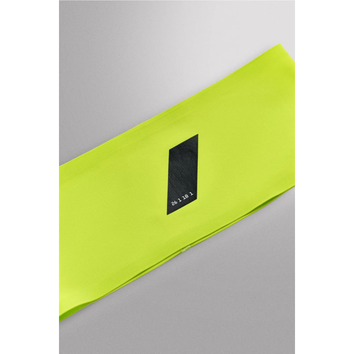 Эластичная спортивная повязка на голову