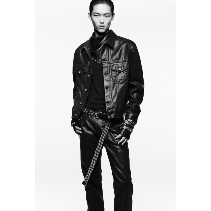 Джинсы slim fit с восковым покрытием ludovic de saint sernin x zara