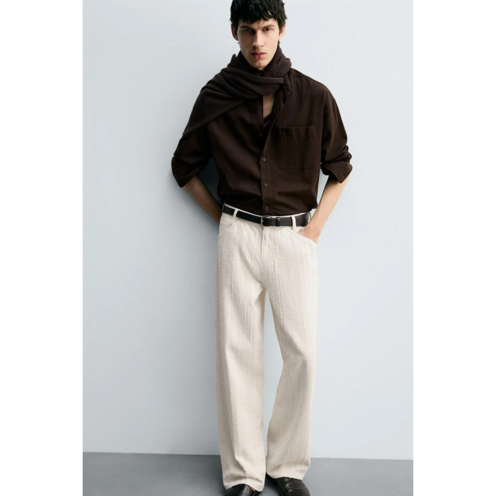 ДЖИНСЫ В ПОЛОСКУ С РЕЛЬЕФНЫМ УЗОРОМ