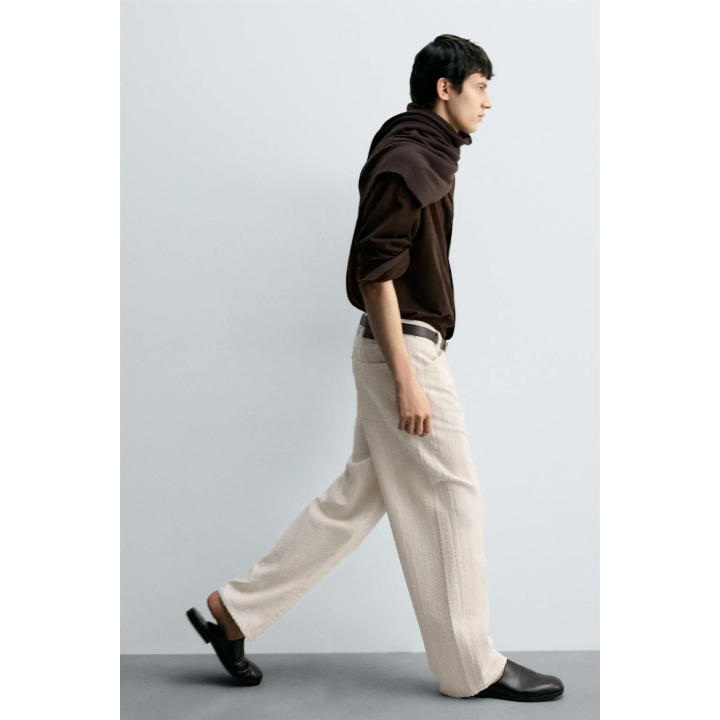 ДЖИНСЫ В ПОЛОСКУ С РЕЛЬЕФНЫМ УЗОРОМ