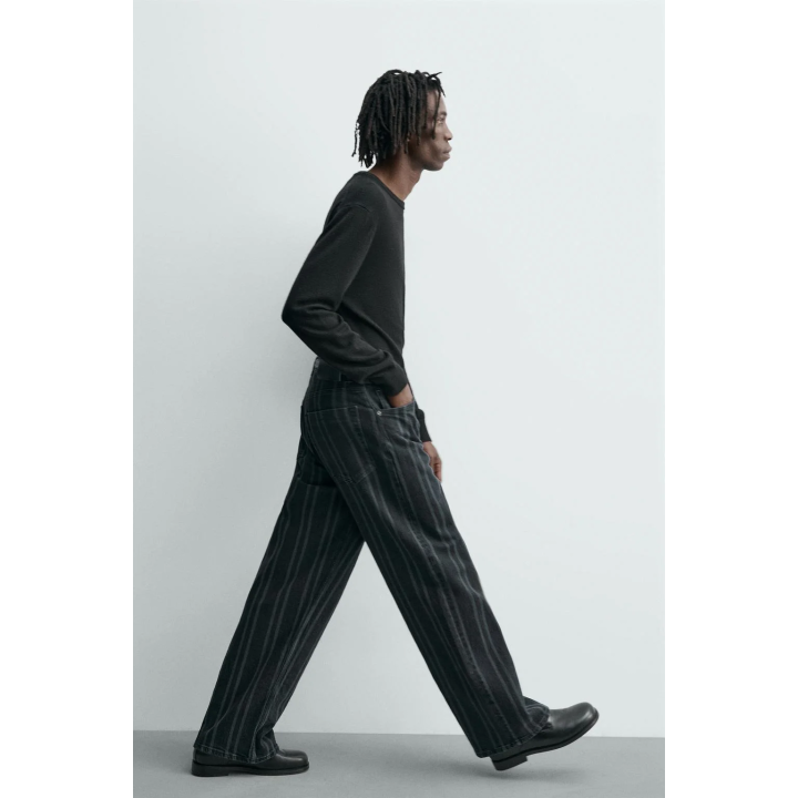 Джинсы в полоску свободного кроя