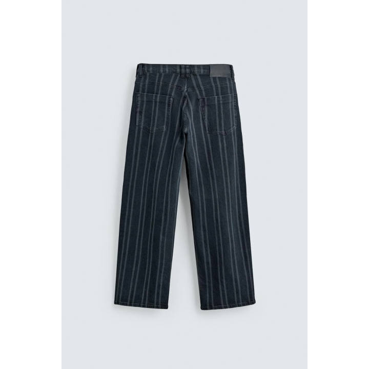 Джинсы в полоску свободного кроя