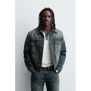 ДЖИНСОВАЯ УКОРОЧЕННАЯ КУРТКА