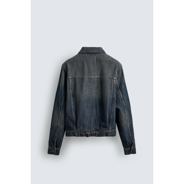 ДЖИНСОВАЯ УКОРОЧЕННАЯ КУРТКА