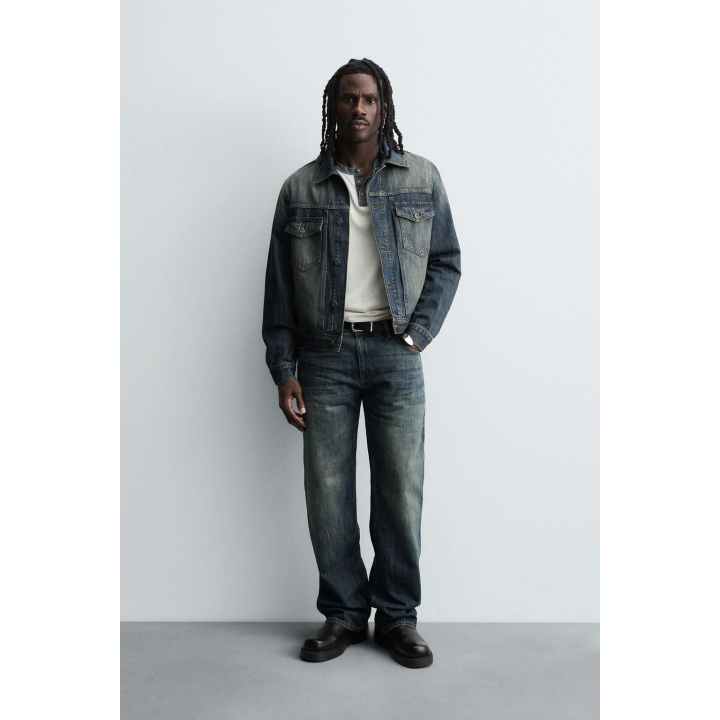 ДЖИНСОВАЯ УКОРОЧЕННАЯ КУРТКА