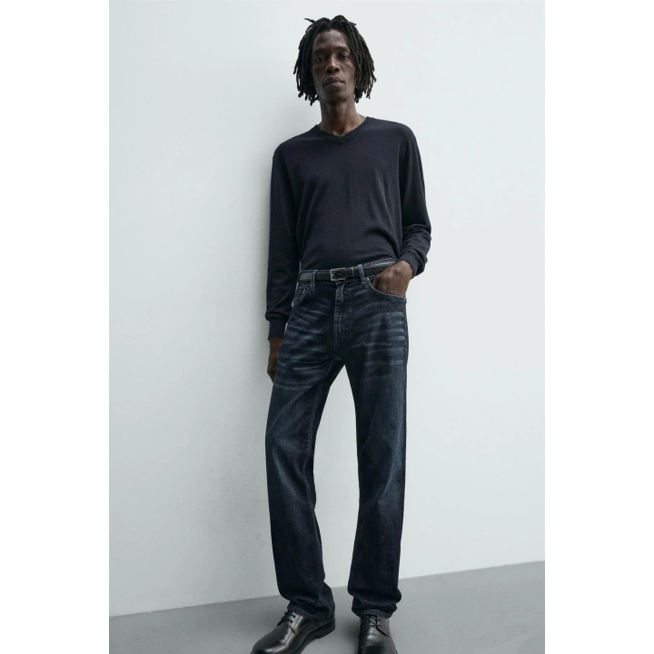 Джинсы с притиркой прямого кроя