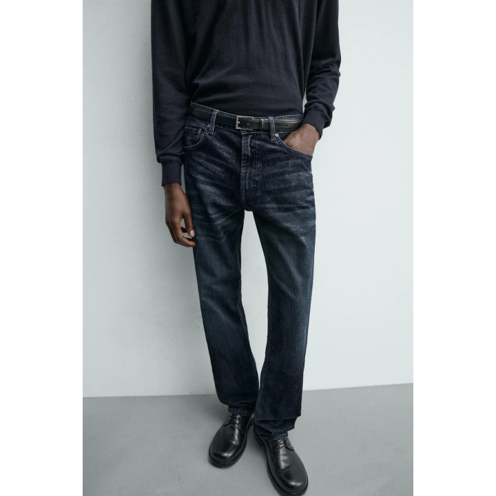 Джинсы с притиркой прямого кроя