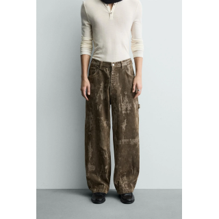 Джинсы свободного кроя с бархатистым покрытием
