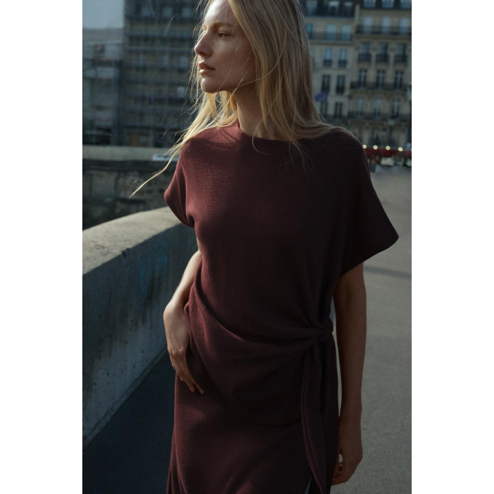 ТОП ИЗ МЯГКОЙ ТКАНИ С УЗЛОМ