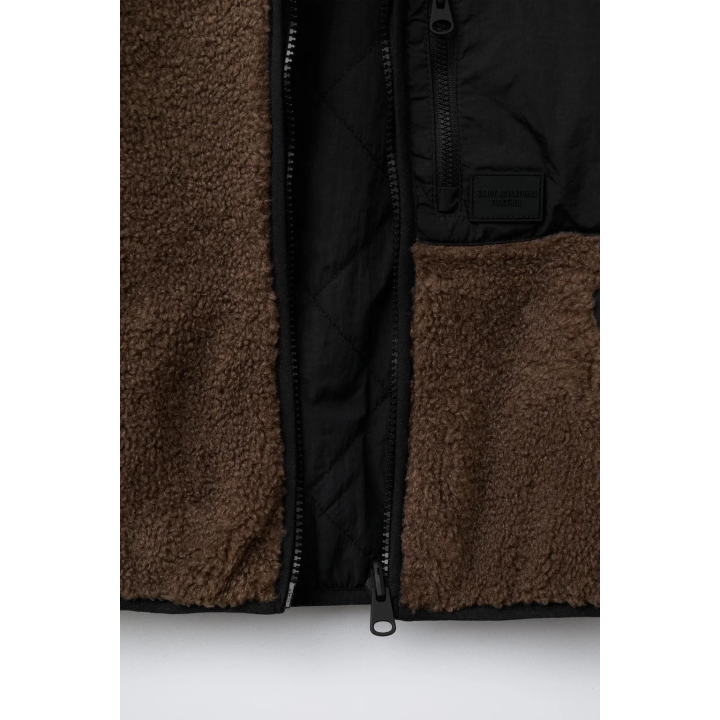 ДВУСТОРОННИЙ ЖИЛЕТ ИЗ ИСКУССТВЕННОЙ ОВЧИНЫ