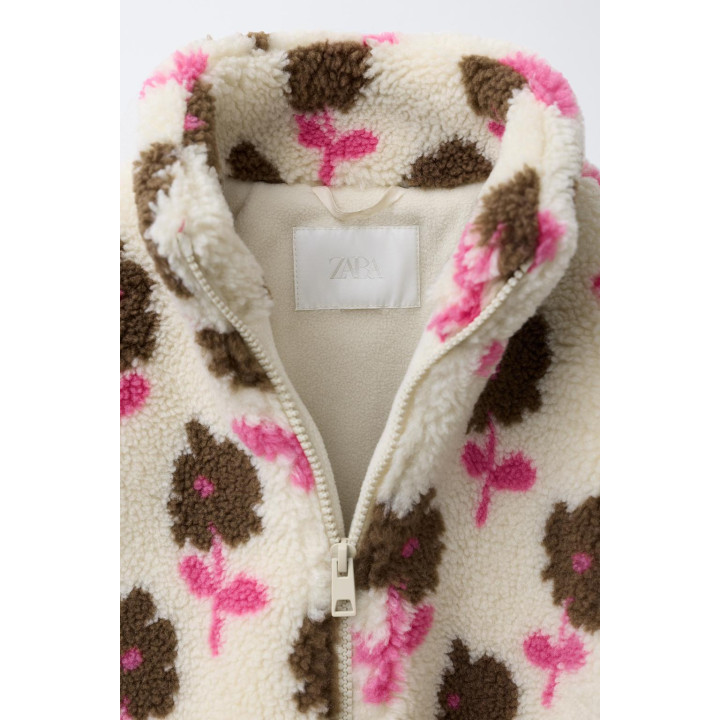 КУРТКА ИЗ ИСКУССТВЕННОЙ ОВЧИНЫ С ЦВЕТОЧНЫМ ПРИНТОМ