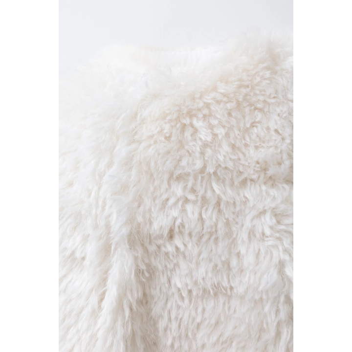 КУРТКА ИЗ ИСКУССТВЕННОГО МЕХА