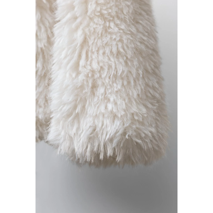 КУРТКА ИЗ ИСКУССТВЕННОГО МЕХА