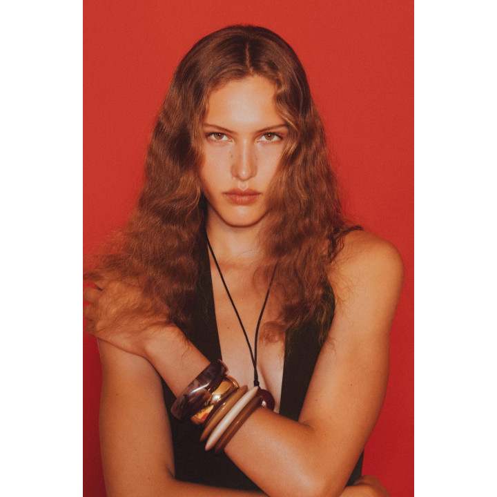 КОРОТКОЕ ПЛАТЬЕ С ОБОРАМИ ИЗ МАРЛИ