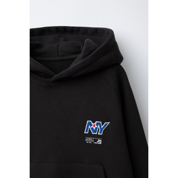 ТОЛСТОВКА С ВЫШИВКОЙ И КАРМАНОМ