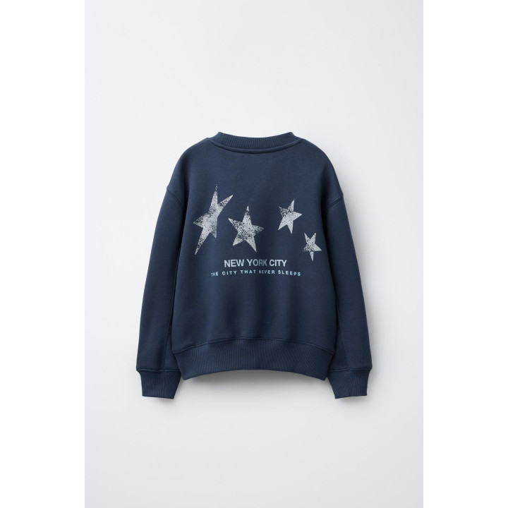 Толстовка с блестящим принтом звезд