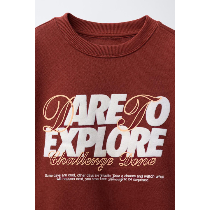 ТОЛСТОВКА С РЕЛЬЕФНОЙ НАДПИСЬЮ