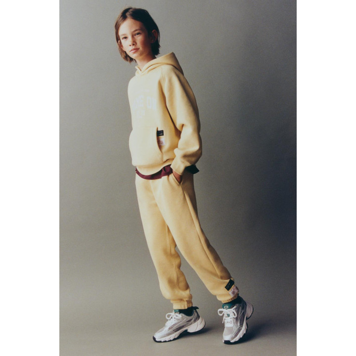 БРЮКИ-ДЖОГГЕРЫ С ЭТИКЕТКАМИ