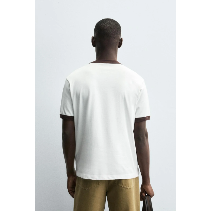 ФУТБОЛКА В РУБЧИК С КОНТРАСТНЫМ ТЕКСТОМ