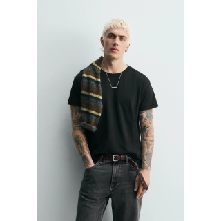 ФУТБОЛКА С НЕРОВНЫМ КРАЕМ