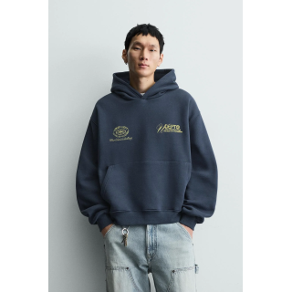 ТОЛСТОВКА С ЭФФЕКТОМ ПОТЕРТОСТИ С НАДПИСЯМИ И ПРИНТАМИ