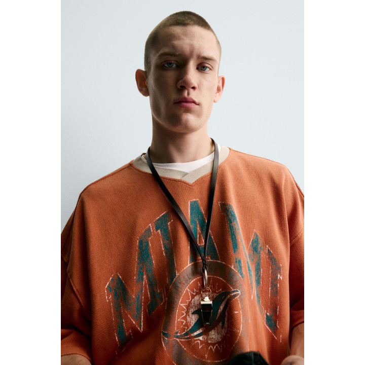 Футболка с текстурой nfl miami dolphins от zara