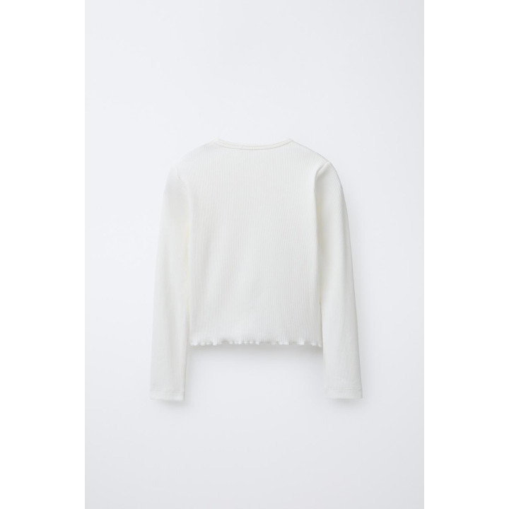 ФУТБОЛКА С ЦВЕТОЧНОЙ АППЛИКАЦИЕЙ